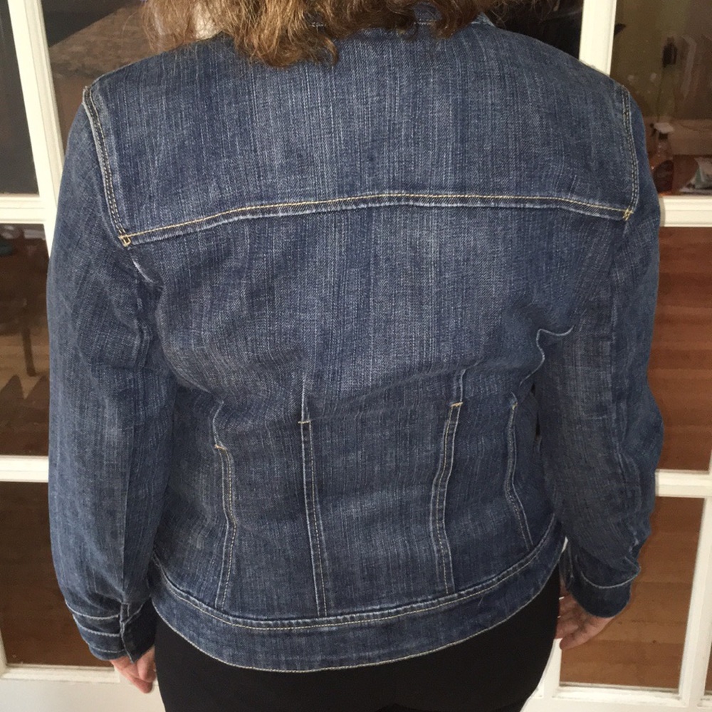 👖 Talbots Jean Jacket 👖 - Picture 2 of 5
